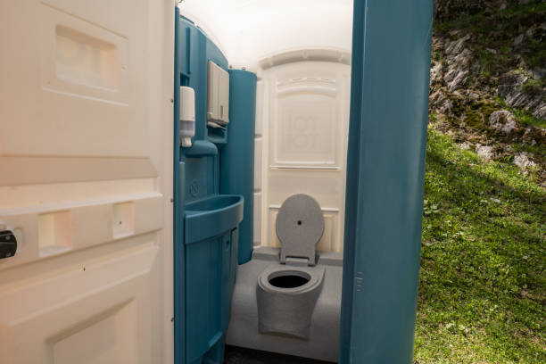 Best Portable restroom trailer rental  in Petersburg, WV