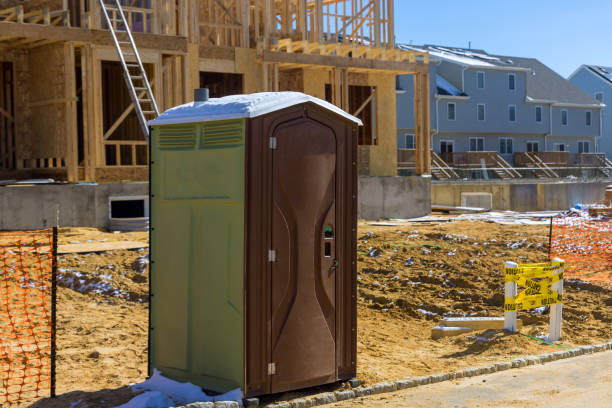 Best Portable toilet rental cost  in Petersburg, WV